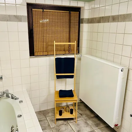 Gemuetliche Flughafen Koeln-bonn Cgn Privat bolig *
